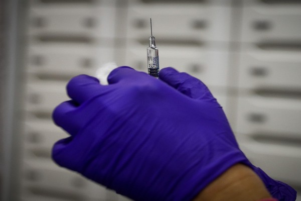 Γρίπη: Ξεκινά ο εμβολιασμός χωρίς ιατρική συνταγή - Ποιους αφορά (Video)