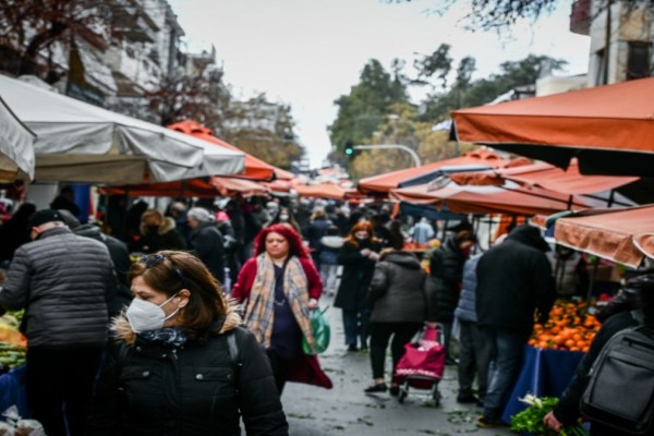 «Βόμβα» με επίδομα και για τις λαϊκές - Τι έρχεται για τον κόσμο