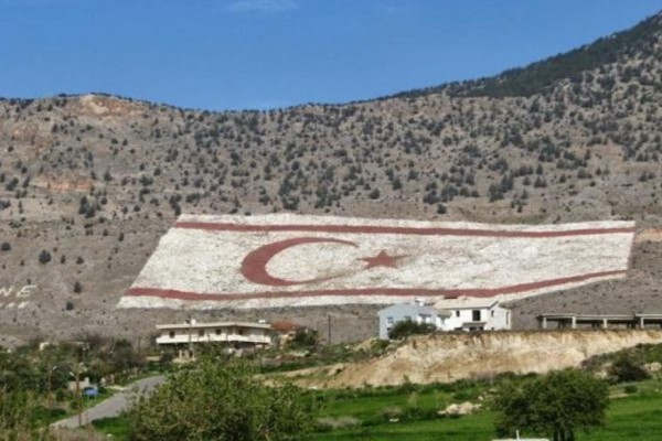 Προκλητικό βίντεο Τούρκου πιλότου να χαιρετάει την τουρκική σημαία σε ελληνική εναέρια περιοχή