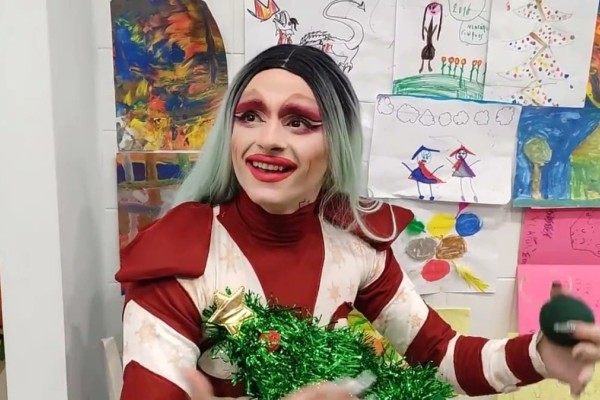 Σάλος με την Drag Queen στη Θεσσαλονίκη: «Οι γονείς που αντέδρασαν δε θα έπρεπε να έχουν παιδιά» (video)