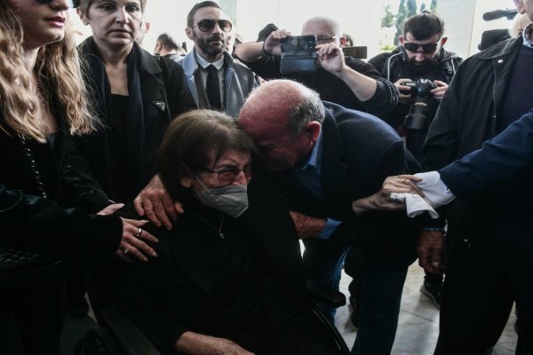 Νίκος Ξανθόπουλος: «Αθάνατος» φώναξαν στην πολιτική κηδεία του στο Α΄ Νεκροταφείο (Video)