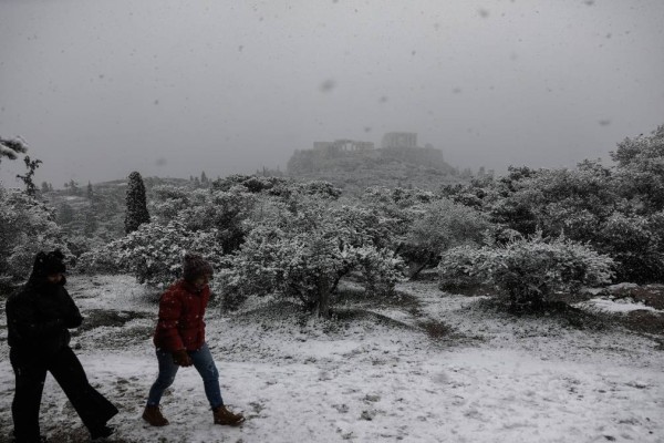 Βόμβα μεγατόνων από τα Μερομήνια: «Έρχονται χιόνια στα πεδινά της χώρας όταν δείτε...»