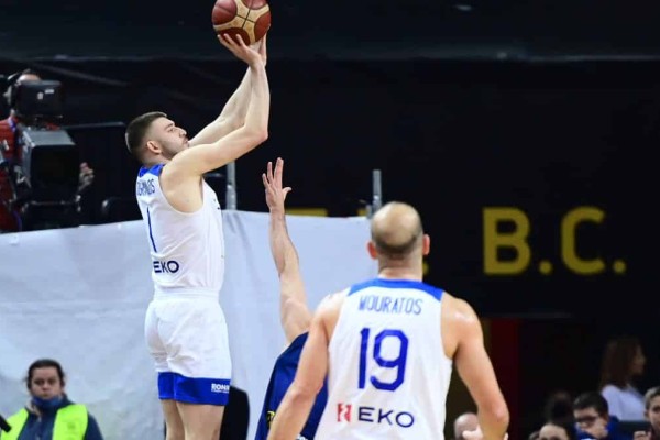 Προκριματικά Παγκοσμίου Κυπέλλου μπάσκετ: «Χρυσά» τα νιάτα της Ελλάδας - Νίκησαν με 97-92 τη Σερβία