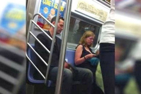 Κρυφή κάμερα «συλλαμβάνει» διάσημο ηθοποιό να κάνει αυτό σε μια γυναίκα στο μετρό - Θα σας σηκωθεί η τρίχα!