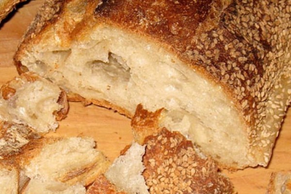 Μπαγιάτεψε το ψωμί; Τα τρία άγνωστα βήματα των σεφ για να γίνει σα να βγήκε μόλις από τον φούρνο