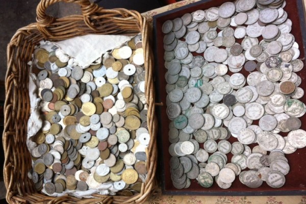 Πώληση χιλιάδων Δραχμών με τη σέσουλα - Νόμισμα «έπιασε» μέχρι και 6.000 ευρώ!