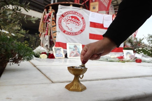 Θύρα 7: 42 χρόνια από τη μεγαλύτερη τραγωδία του ελληνικού ποδοσφαίρου - Όταν «έσβησαν» 21 ψυχές στο γήπεδο του Ολυμπιακού (photos&video)