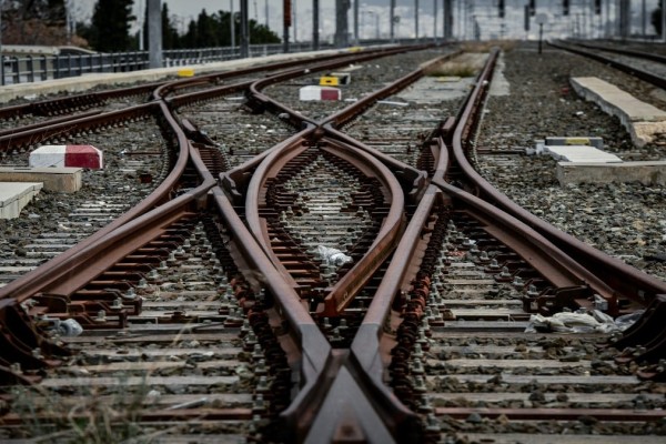 Έκτακτη απόφαση απεργών - Χωρίς τρένα η χώρα για όλο το Σαββατοκύριακο (4-5/3)