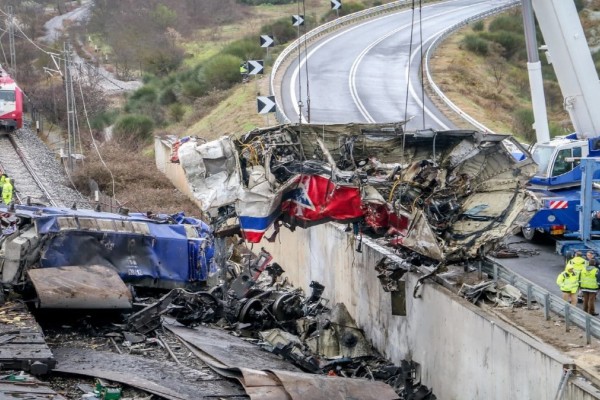 Τραγωδία στα Τέμπη: «Το πρωί μιλήσαμε στο τηλέφωνο και δεν την ξαναείδα ποτέ» - Συγκλονίζει η αδερφή της ελέγκτριας του Intercity (Video)