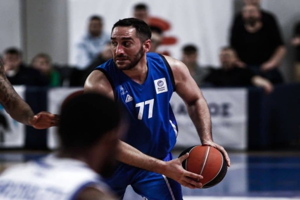 Basket league / Καρδίτσα - Ιωνικός (85-83): Απίστευτη ανατροπή από τους γηπεδούς - O Πρίτζετ σφράγισε την παραμονή με 2/2 βολές