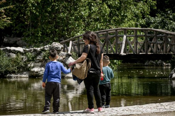 Η φωτογραφία της ημέρας: Σαββατιάτικη βόλτα στον Εθνικό Κήπο