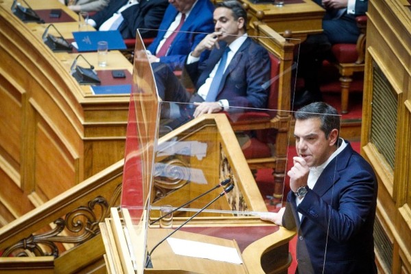 Δημοσκόπηση: Κρατά ψηλά τη διαφορά από τον ΣΥΡΙΖΑ η ΝΔ - Το σενάριο για επτακομματική Βουλή και το... παράδοξο των σεναρίων