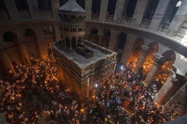 Αφή του Αγίου Φωτός: Δείτε σε live streaming την τελετή στα Ιεροσόλυμα