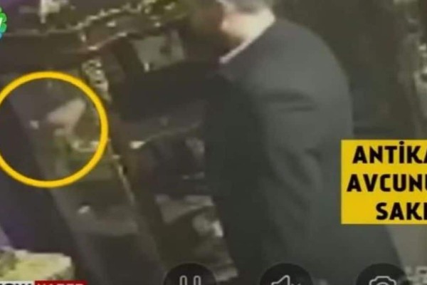Συνελήφθη ο Μέγας Αρχιμανδρίτης του Οικουμενικού Πατριαρχείου: Κρυφή κάμερα τον κατέγραψε να κλέβει ρολόι! (video)