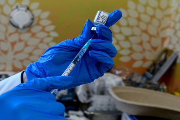 Κορωνοϊός: Οι πρώτες αγωγές για τα εμβόλια είναι γεγονός - Διεκδικούν αποζημιώσεις καταγγέλλοντας παρενέργειες