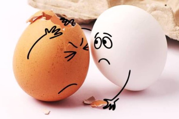 Τι είπε το αυγό γκάνγκστερ στο αυγό που του χρωστούσε λεφτά... Το καμένο ανέκδοτο της ημέρας (19/5)