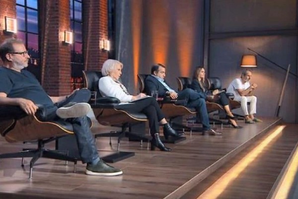 Πασίγνωστος ποδοσφαιριστής στο Dragons’ Den - ΤΡΕΛΑ λεφτά σε κορυφαία ομάδα (ΦΩΤΟ)