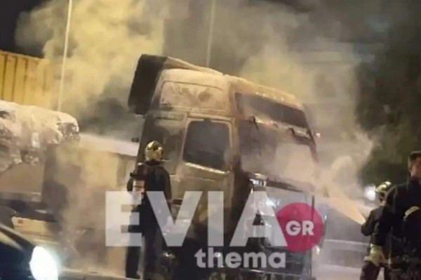 Συναγερμός στη Λεωφόρο Κηφισού: Φορτηγό τυλίχτηκε στις φλόγες - Σοκάρει το βίντεο