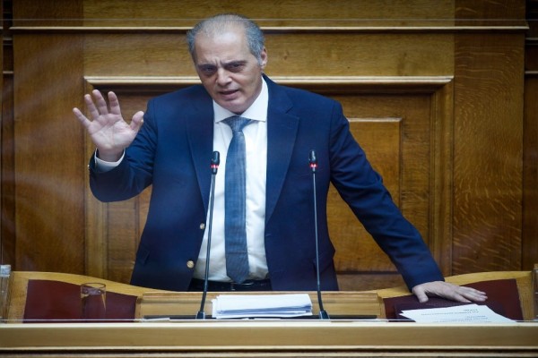 Κυριάκος Βελόπουλος: Αυτός είναι ο «άγνωστος» αδελφός του - Άλλαξε το επώνυμό του και είναι βουλευτής της ΝΔ (Video)