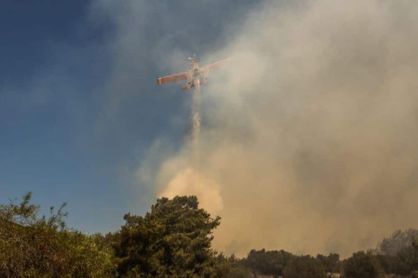 Μετά την Κάρυστο και η Κύμη: Και δεύτερη ισχυρή πυρκαγιά στην Εύβοια!