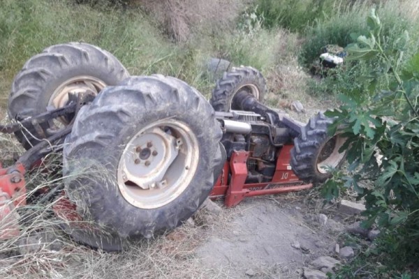 Φρικτός θάνατος στην Ανδραβίδα: Τον καταπλάκωσε το τρακτέρ που οδηγούσε λίγα μέτρα πριν τα χωράφια του