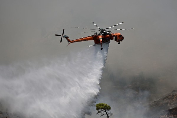 Ορατός στην Αφρική ο καπνός από την φωτιά στα Δερβενοχώρια – Διένυσε σχεδόν 700 km (photo)