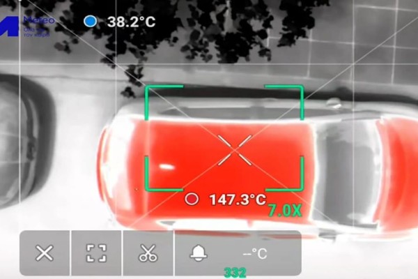 Τρομακτικό βίντεο: «Παγίδα θανάτου» τα σταθμευμένα αυτοκίνητα στον καύσωνα - Πάνω από 170 βαθμοί στο αμάξωμα, έως και 50 βαθμοί στο εσωτερικό