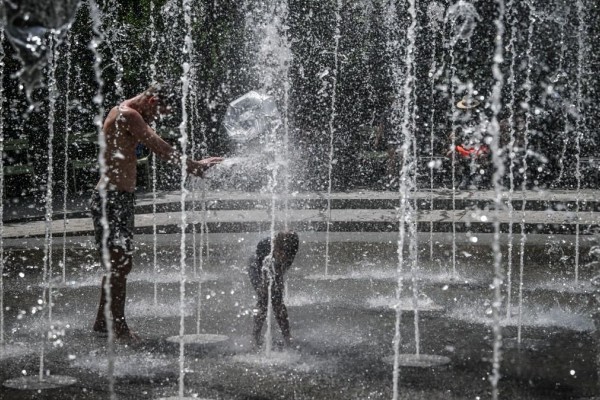 Καιρός σήμερα 3/8: Νέο κύμα καύσωνα με «καυτό» τριήμερο προ των πυλών - Πού θα δείξει 40 ο υδράργυρος