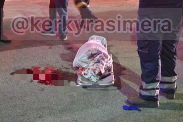 Τραγωδία στην Κέρκυρα: Ακαριαία νεκροί δύο πεζοί από παράσυρση αυτοκινήτου (photos)