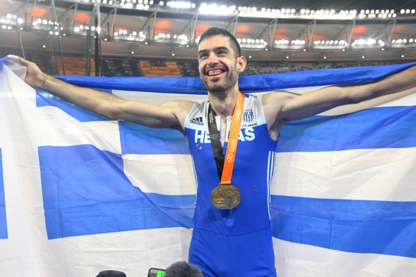 «Χρυσός» ξανά ο Μίλτος Τεντόγλου - Παγκόσμιος πρωταθλητής ο Έλληνας θεός του μήκους! (videos)