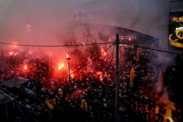 Ανατριχιάζουν οι λεπτομέρειες της στυγερής δολοφονίας στη Νέα Φιλαδέλφεια: Με πολλές μαχαιριές σκότωσαν τον 22χρονο οπαδό της ΑΕΚ - «Κομβόι θανάτου» από την Κροατία (video)