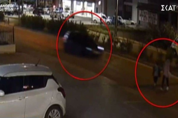 Βίντεο σοκ από το θανατηφόρο τροχαίο στο Πόρτο Ράφτη: Ο νεκρός οδηγός πήγαινε με... «1.000» και παραλίγο να πατήσει μητέρα με το παιδί της!