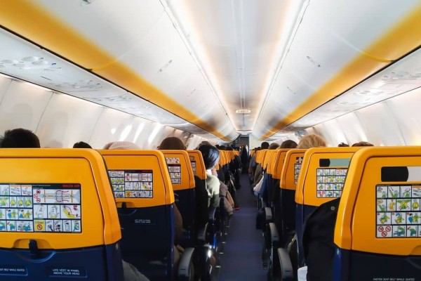 Προσφορά «αστραπή» από την Ryanair: Ταξιδέψτε με αεροπορικά εισιτήρια από €19,99!