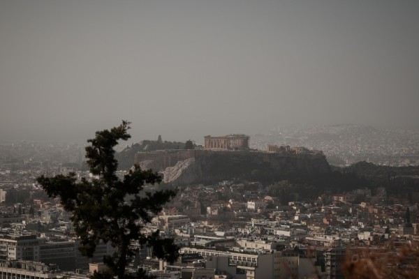 Καιρός σήμερα 20/10: Θερμή «εισβολή» από Αφρική - Σκόνη και υψηλές θερμοκρασίες (photos)