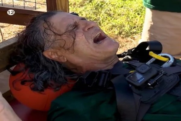 «Λαχτάρα» στο I’m a Celebrity: Σοκαριστικός τραυματισμός για τον Νίκο Βαμβακούλα - «Αχ, μάνα μου! Αχ! Δεν είμαι καλά!» (video)