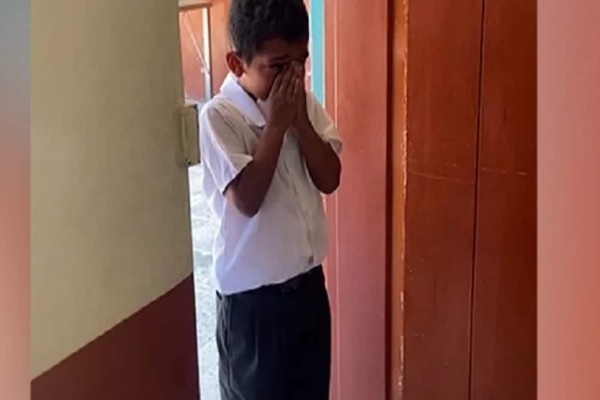 Δάκρυσε το διαδίκτυο: 8χρονος γιόρτασε 1η φορά τα γενέθλιά του χάρη τους συμμαθητές του και δε σταμάτησε να κλαίει - «Ένιωσα πολύ ευτυχισμένος» (Video)