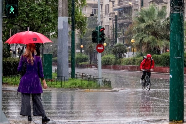 Καιρός – Θεσσαλονίκη: Μήνυμα 112 για επικίνδυνα καιρικά φαινόμενα