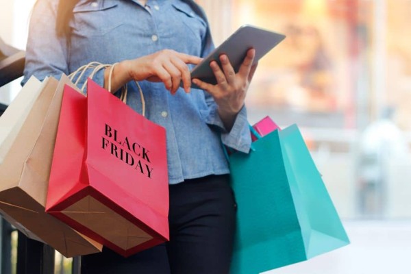 Black Friday 2023: Εκπτώσεις και ανοιχτά εμπορικά καταστήματα την Κυριακή 26 Νοεμβρίου