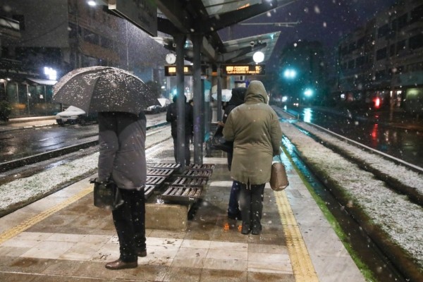 Επικαιροποιήθηκε το έκτακτο δελτίο καιρού: Από σήμερα (17/11) στα «λευκά» - Κατακόρυφη πτώση της θερμοκρασίας (χάρτες)