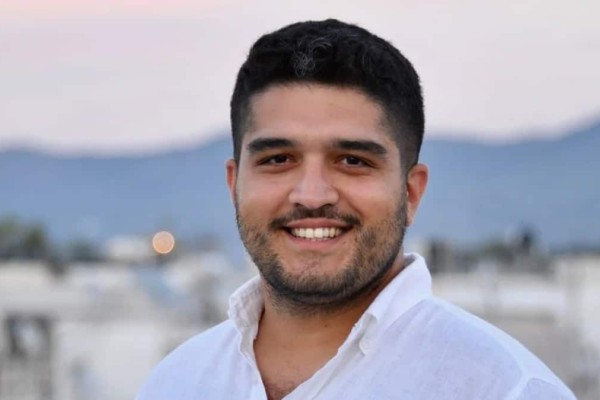 Νεολαία ΣΥΡΙΖΑ: Νέος γραμματέας ο Κωνσταντίνος Παναγιωτόπουλος – Το πρώτο μήνυμα μετά τις αποχωρήσεις