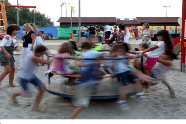 Αλεξανδρούπολη: Σοκαριστικός τραυματισμός σε παιδική χαρά - Ξεριζώθηκαν μαλλιά και δέρμα από το κεφάλι 14χρονης στη διάρκεια παιχνιδιού (photo)