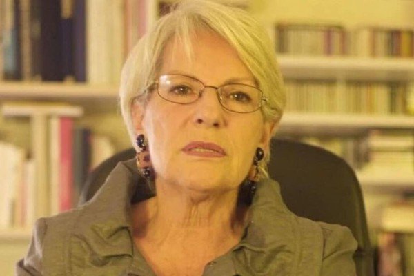 «Έφυγε» η δημοσιογράφος Ρούλα Μητροπούλου - Πέθανε η «μεγάλη κυρία των ελληνικών περιοδικών»