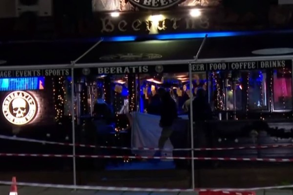 Θεσσαλονίκη: Νεκρός 32χρονος αστυνομικός σε μπαρ - Τον μαχαίρωσε 44χρονος Νορβηγός (Video)