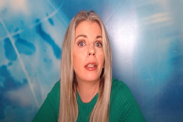 Πάθος, ίντριγκα και παρασκήνιο για Καρκίνους και 3 Ζώδια: «Κασσάνδρα» η Αθηνά Βαγενά ενόψει εβδομάδας 22-28/1 (Video)
