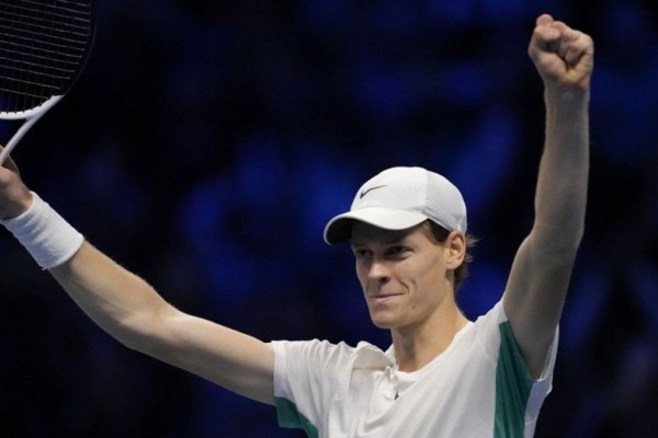 Australian Open: Θρίαμβος για τον Σίνερ! «Λύγισε» τον Μεντβέντεφ και κέρδισε τον πρώτο τίτλο Gran Slam ο Ιταλός (video)