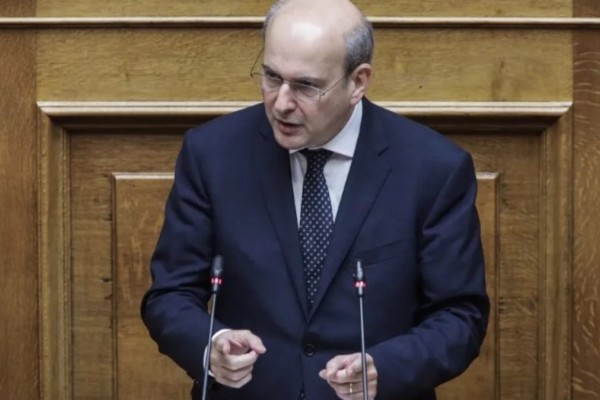 Κωστής Χατζηδάκης: «Το 2024 η ελληνική οικονομία θα ανέβει ακόμα πιο ψηλά»