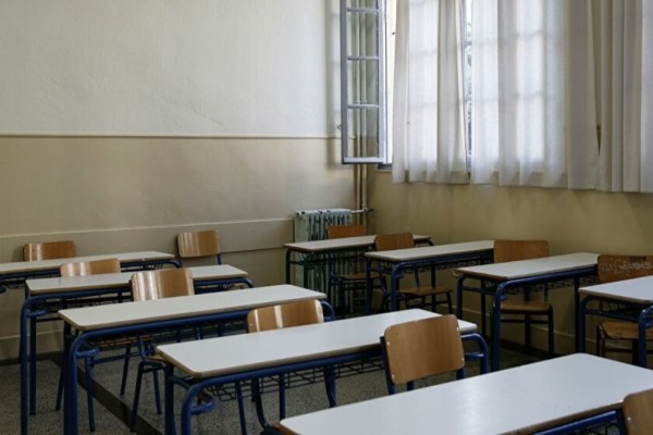 Σοκ στο Ρέθυμνο: Μαθητής χτύπησε στην κοιλιά έγκυο καθηγήτρια - «Πάγωσε» η σχολική αίθουσα