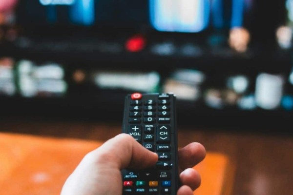 Μαύρο «ποδαρικό» για τα τηλεοπτικά προγράμματα - Στα τάρταρα η τηλεθέαση (31/12) για αυτά τα κανάλια