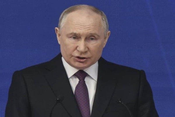 Ο Πούτιν απειλεί τη Δύση με πυρηνικό πόλεμο αν το ΝΑΤΟ στείλει στρατό στην Ουκρανία