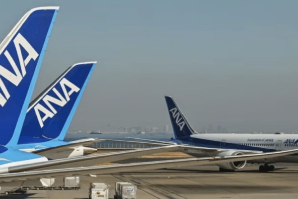 Συγκρούστηκαν δύο αεροπλάνα σε αεροδρόμιο στην Οσάκα - Τρίτο παρόμοιο περιστατικό σε έναν μήνα στην Ιαπωνία
